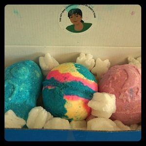 Bath bombs